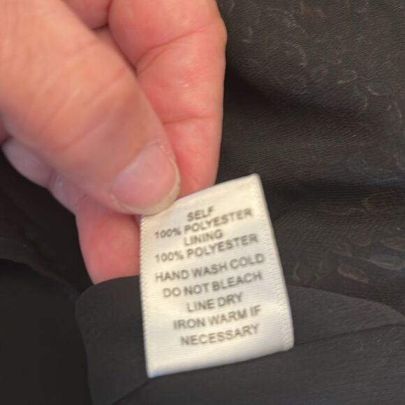 Mittoshop Leaf Print Ruffle cap sleeve blouse Size M EUC - Picture 7 of 7